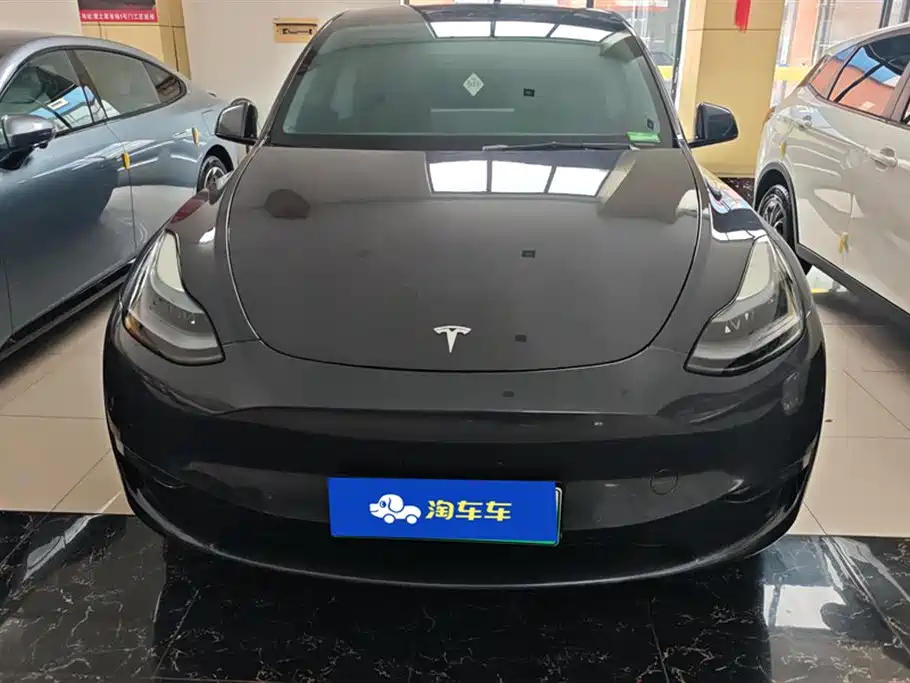 Tesla Model Y 2026 — фото 2
