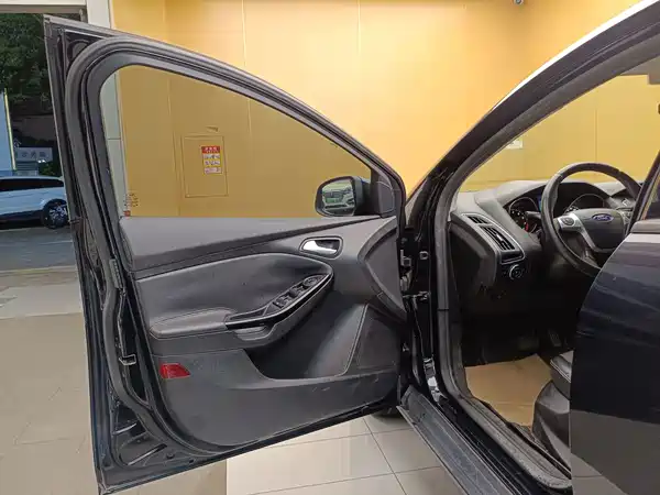 Ford Focus 2015