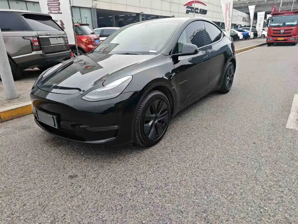 Tesla Model Y 2021 — фото 1