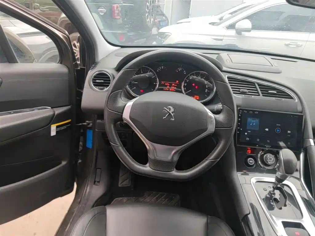 Peugeot 3008 2015 — фото 11