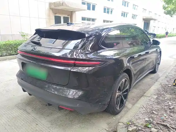 NIO ET5T 2024