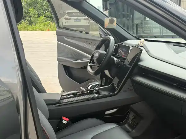 Geely Boyue 2023