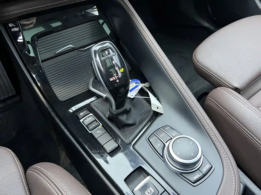 BMW X1 2022 — фото 11