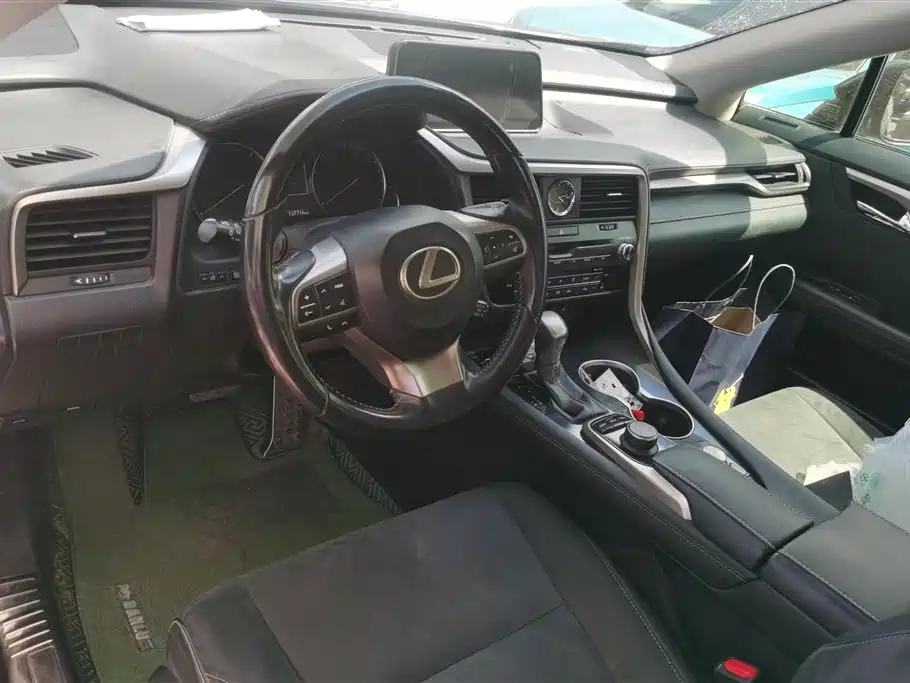 Lexus RX 2017 — фото 12