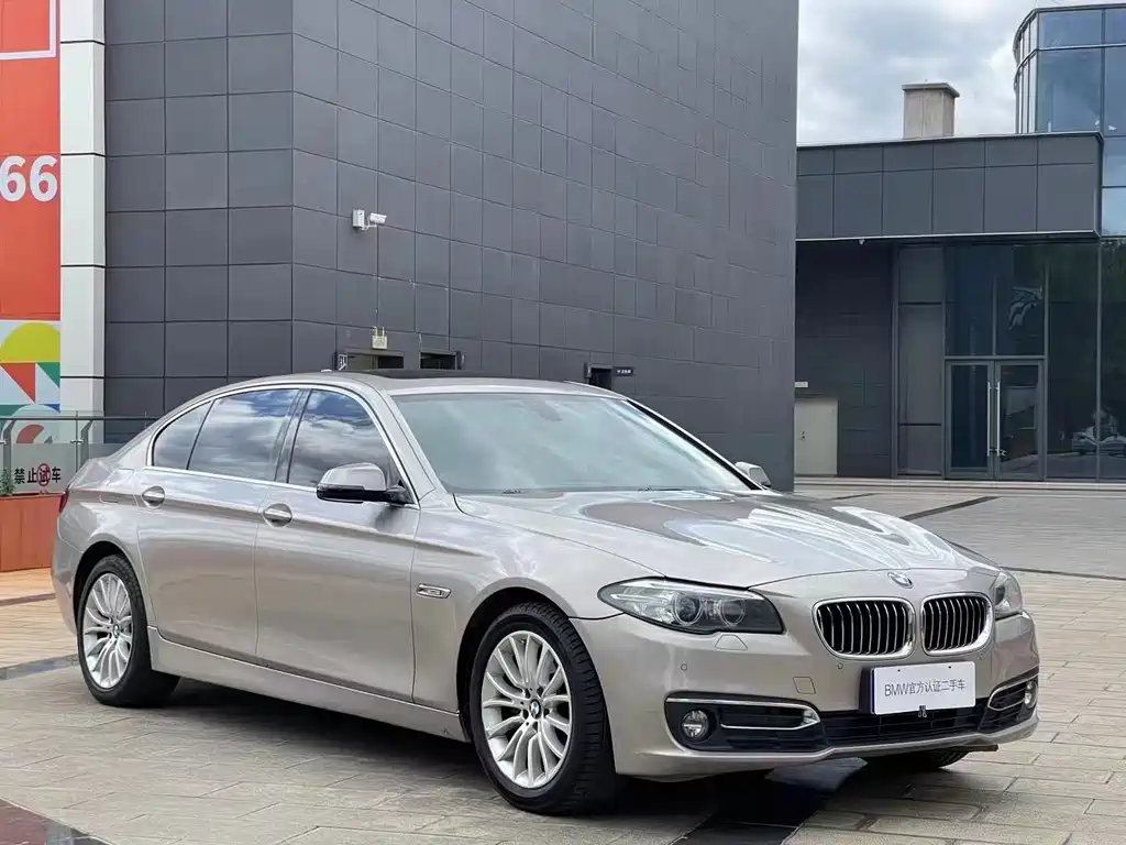 BMW 5 Series 2016 — фото 3