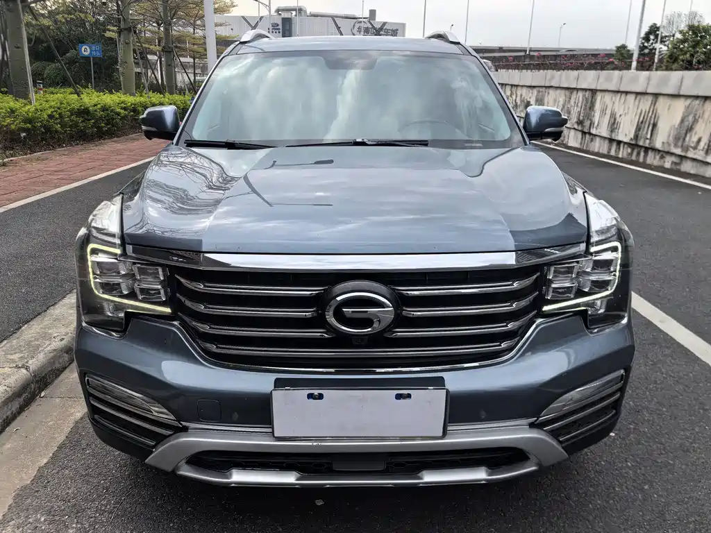 GAC Motor Trumpchi GS8 2016 — фото 3