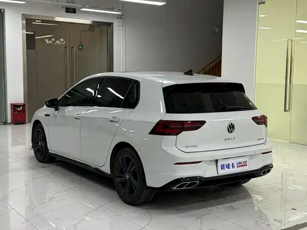 Volkswagen Golf 2022
