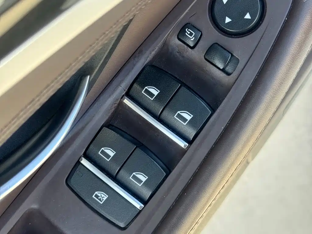 BMW 5 Series 2016