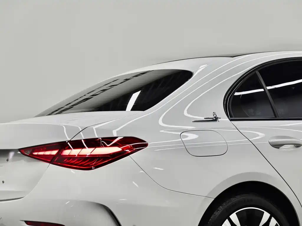 Mercedes-Benz C-Class New Energy 2022 — фото 31