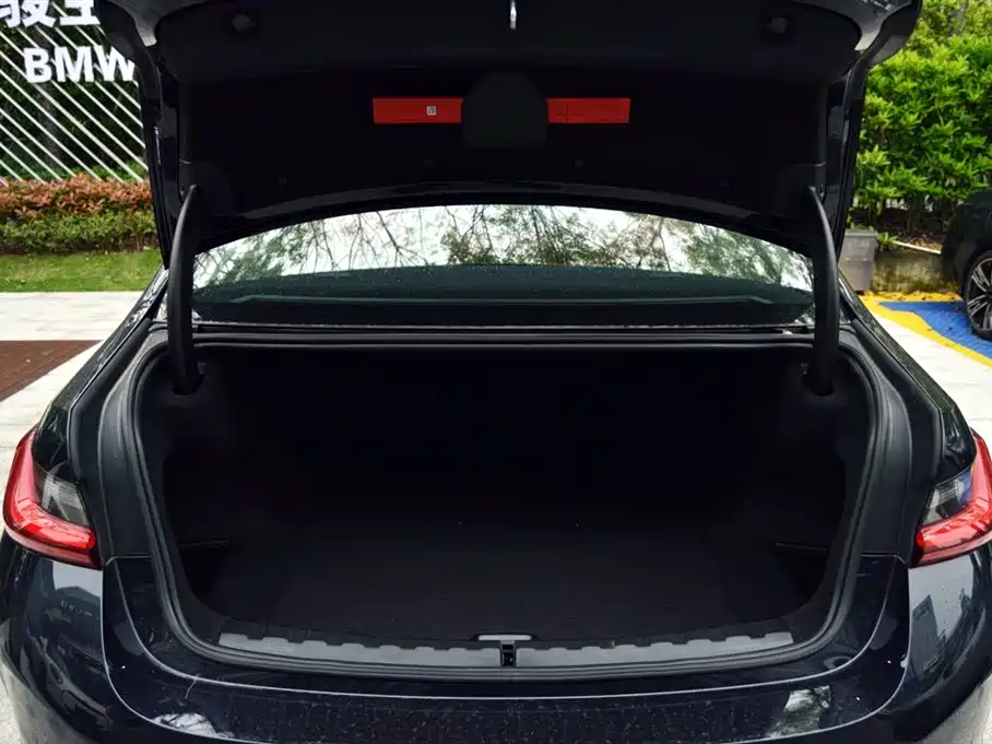 BMW i3 — фото 14