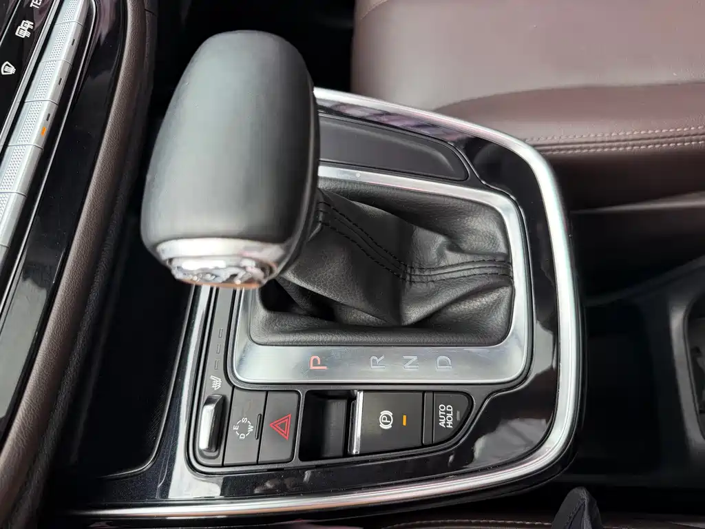 GAC Trumpchi M6 2019 — фото 16
