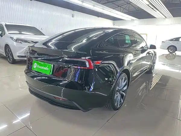 Tesla Model 3 2026