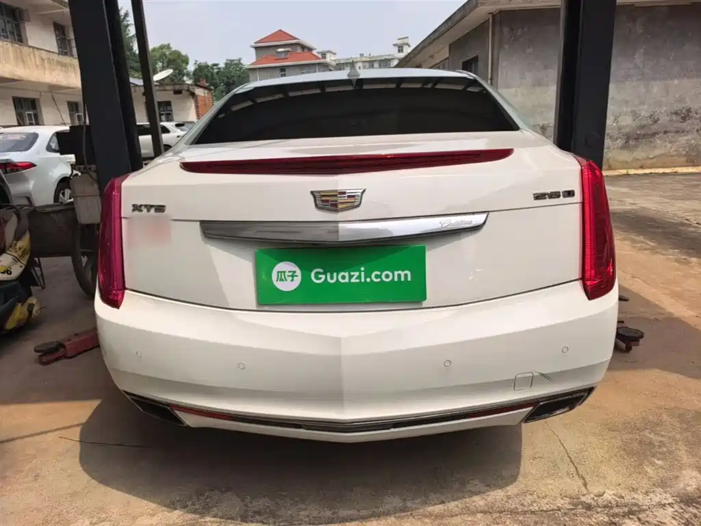 Cadillac XTS 2016 — фото 6