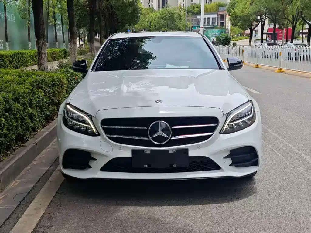 Mercedes-Benz C-Class 2020