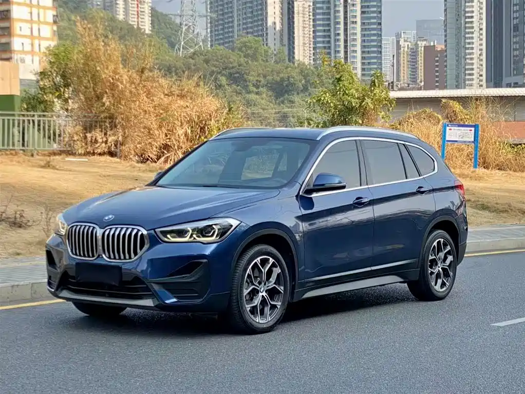 BMW X1 2022 — фото 1