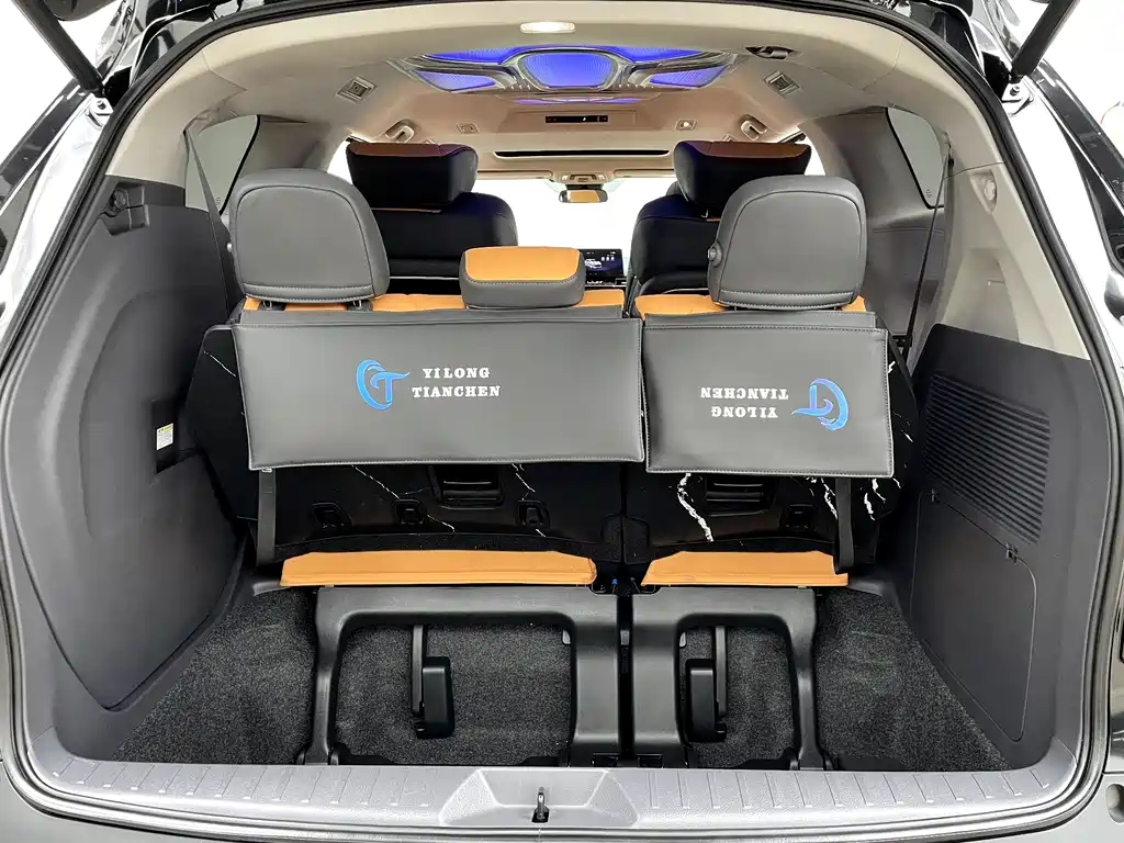 Toyota Sienna 2025 — фото 33