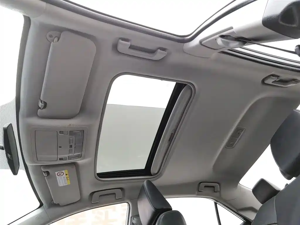Toyota Corolla 2019 — фото 14