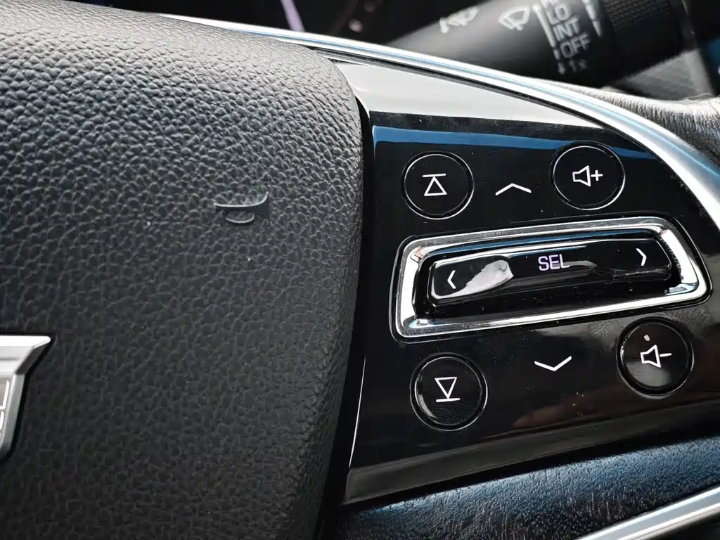 Cadillac XTS 2018 — фото 21