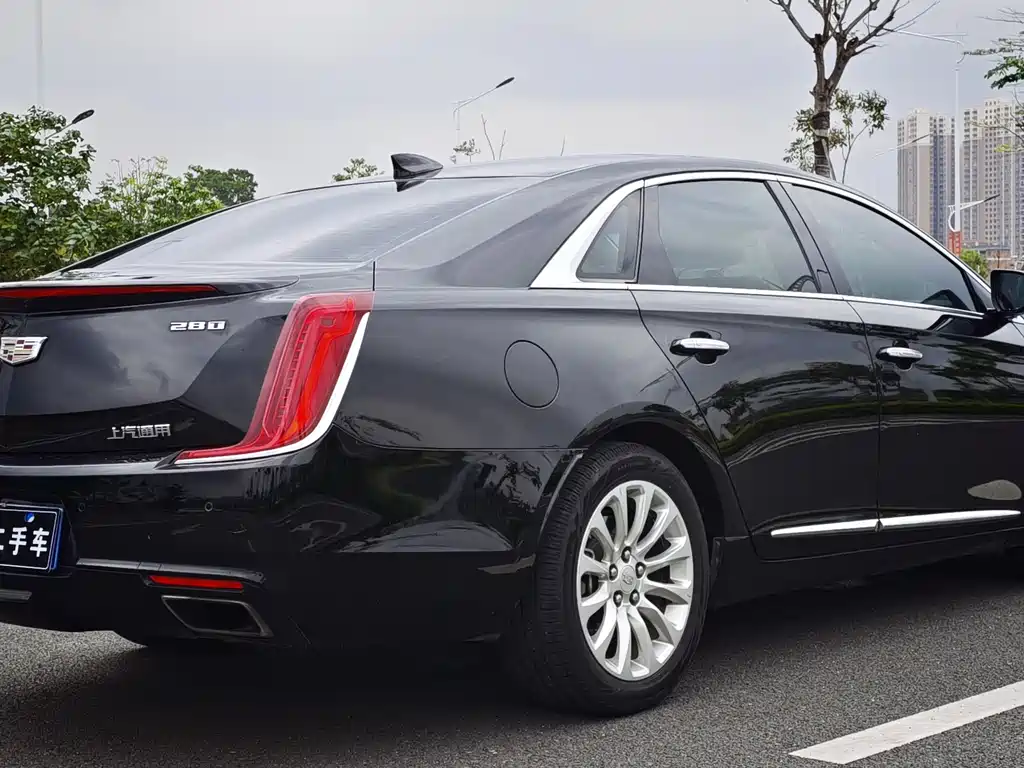 Cadillac XTS 2018 — фото 6
