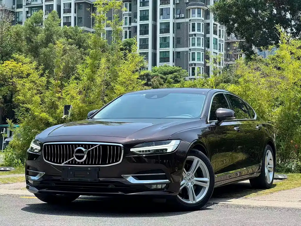 Volvo S90 2018 — фото 1