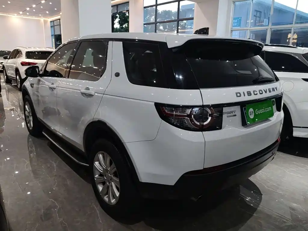 Land Rover Discovery Sport 2017 — фото 5