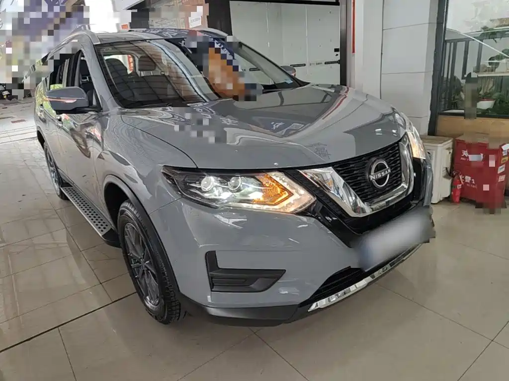 Nissan X-Trail 2025