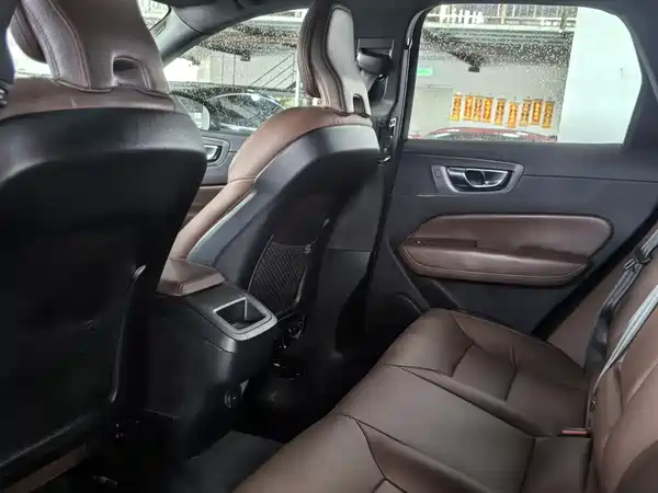 Volvo XC60 2019