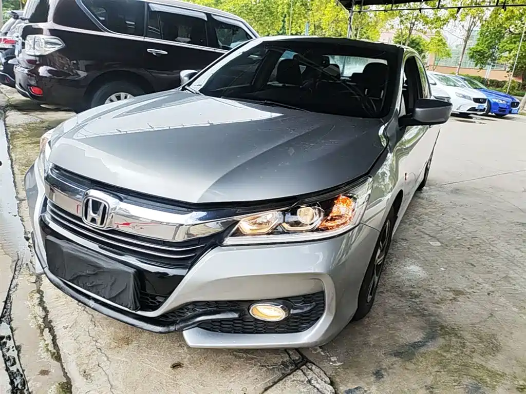Honda Accord 2017 — фото 1