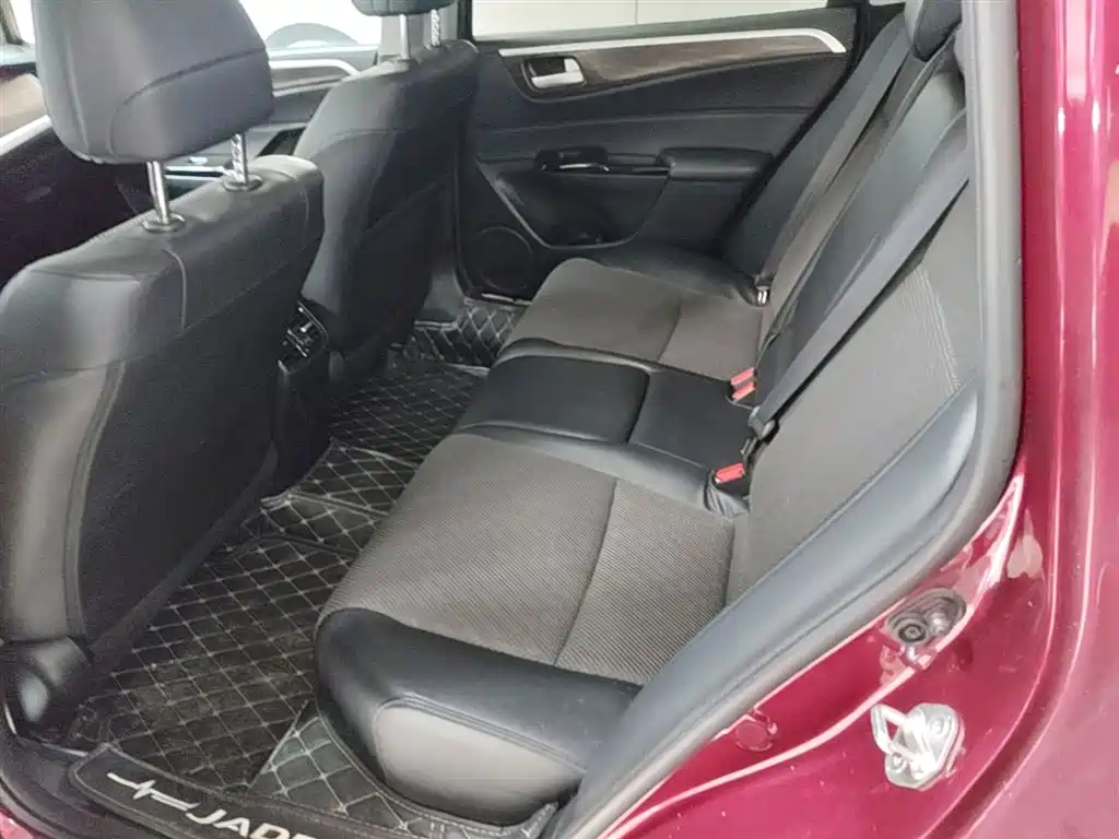 Honda Jade 2018 — фото 17