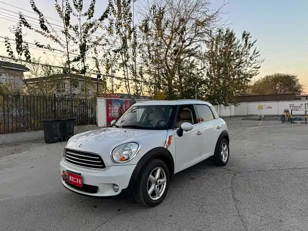 MINI Countryman 2015