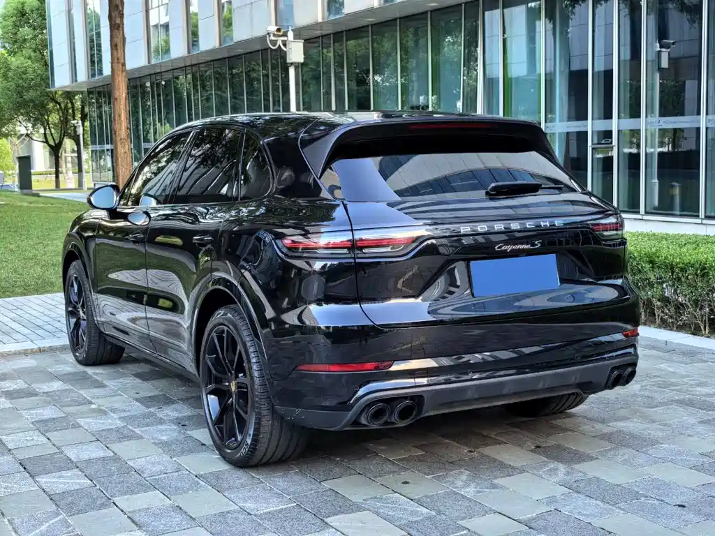 Porsche Cayenne 2021 — фото 44