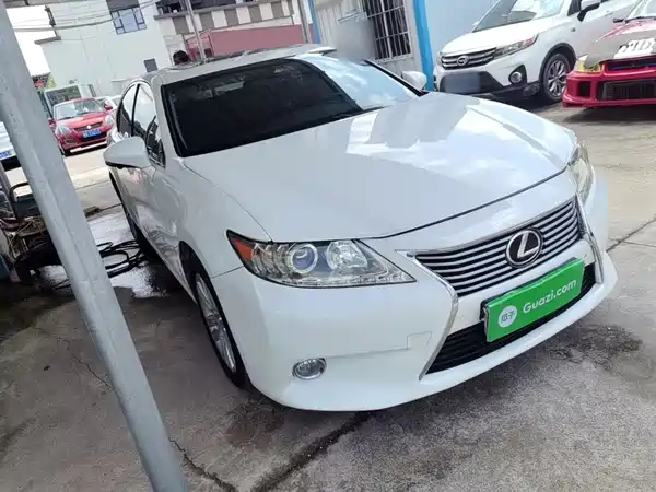 Lexus ES 2014