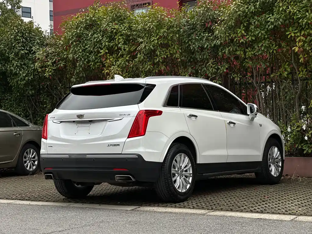 Cadillac XT5 2019 — фото 21