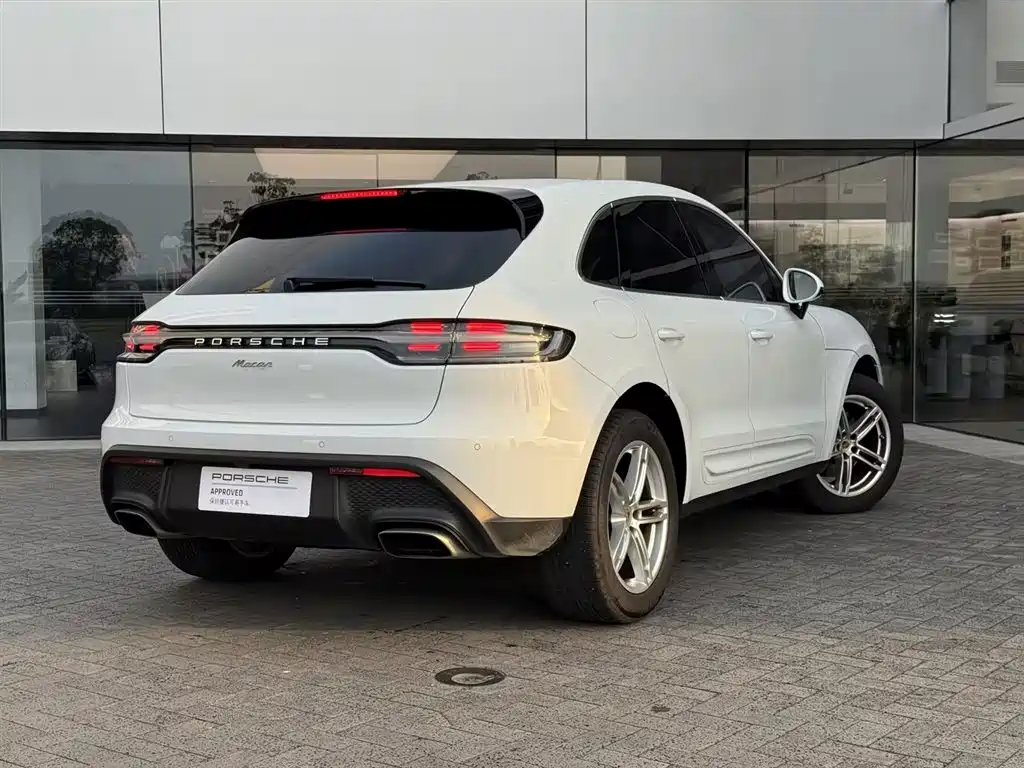 Porsche Macan 2024 — фото 7