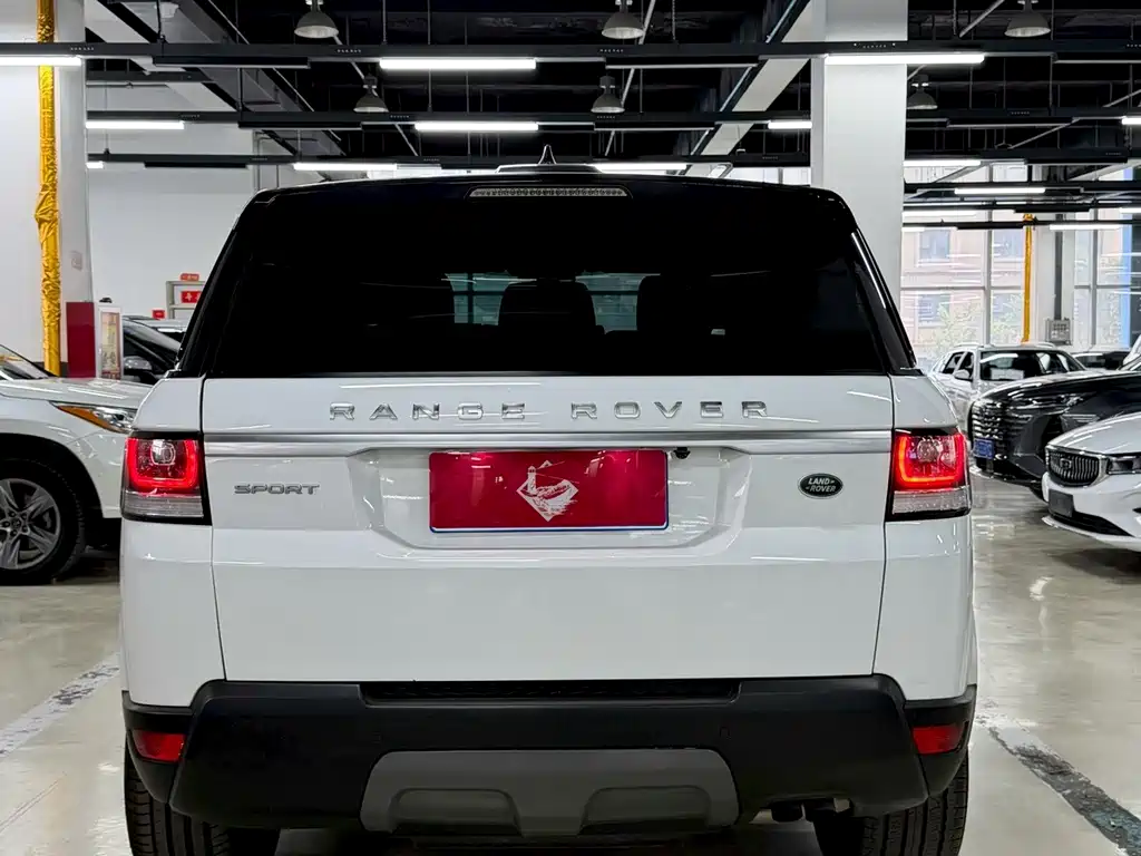 Land Rover Range Rover Sport 2018 — фото 8