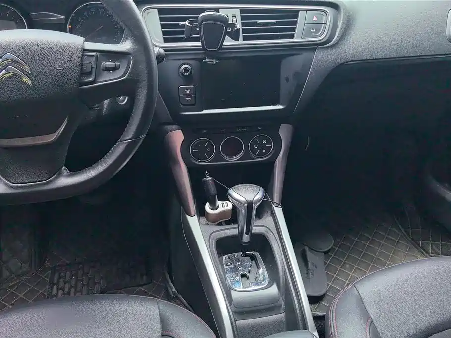 Citroen C3-XR 2016 — фото 16