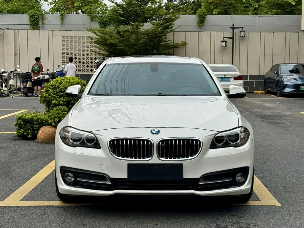 BMW 5 Series 2016