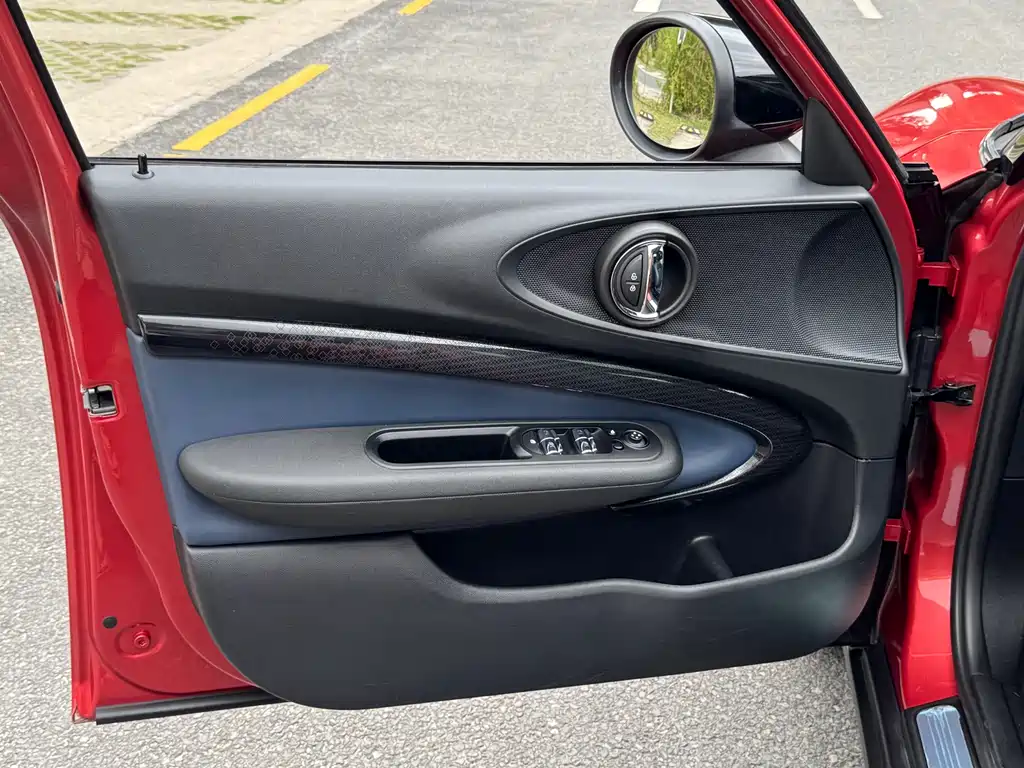 MINI Clubman 2021 — фото 13