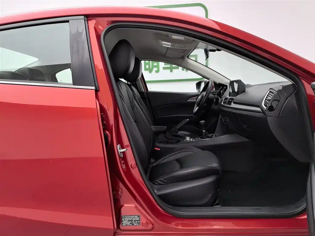 Mazda 3 Axela 2015 — фото 23