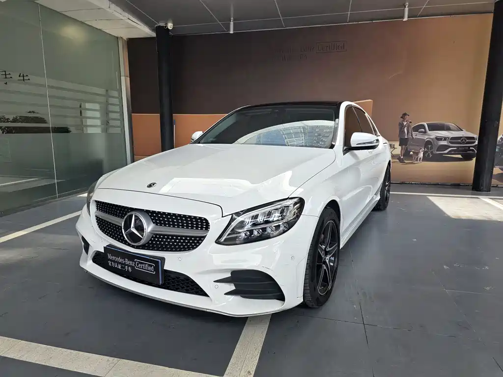 Mercedes-Benz C-Class 2021
