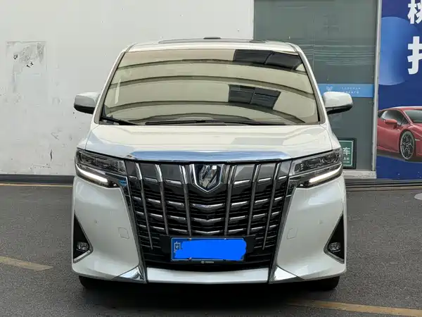 Toyota Alphard 2021