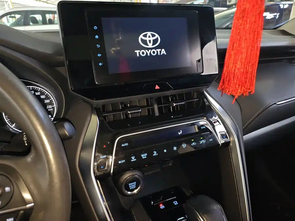 Toyota Harrier 2022 — фото 9