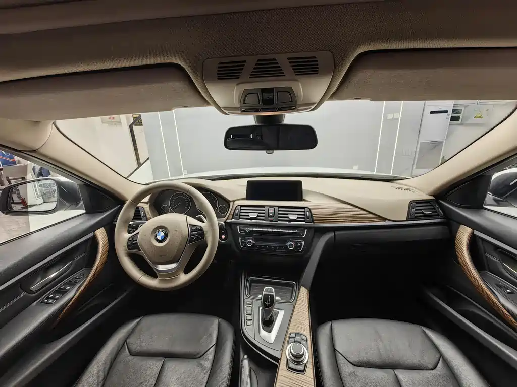 BMW 3 Series 2013 — фото 10