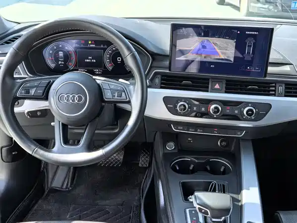 Audi A4L 2020