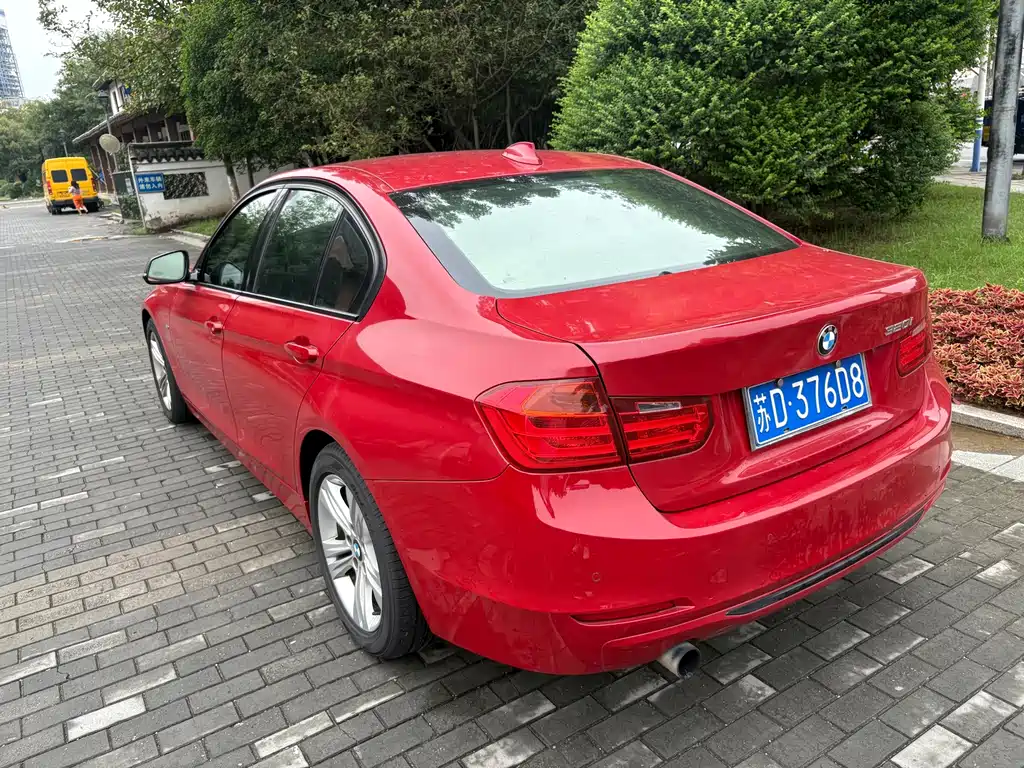BMW 3 Series 2012 — фото 10