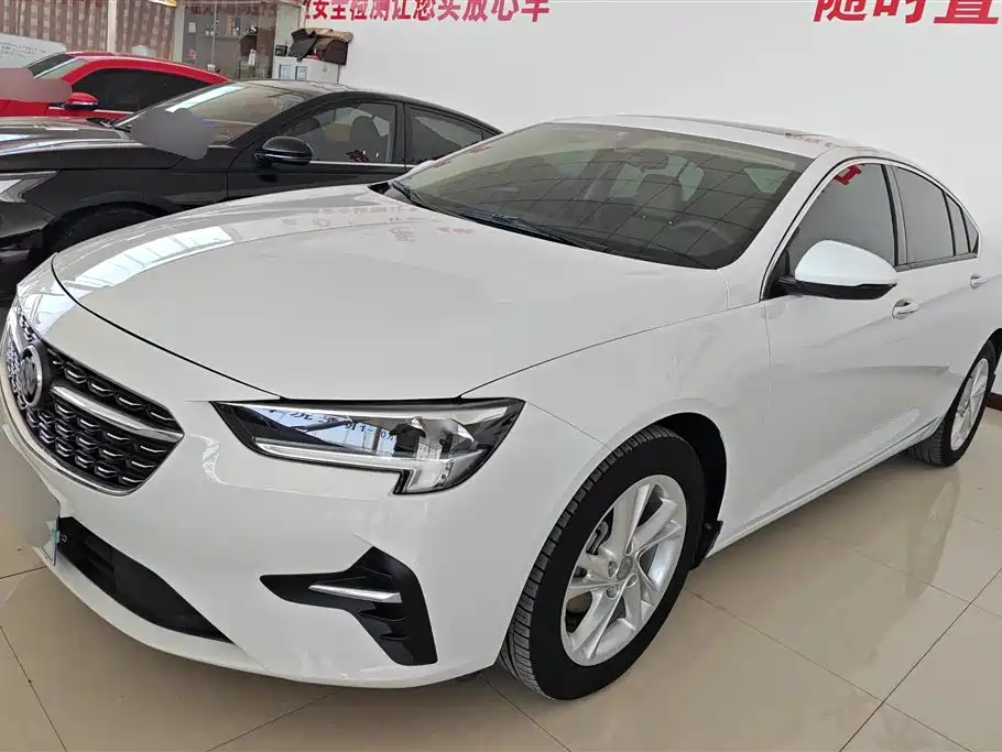 Buick Regal 2021 — фото 1