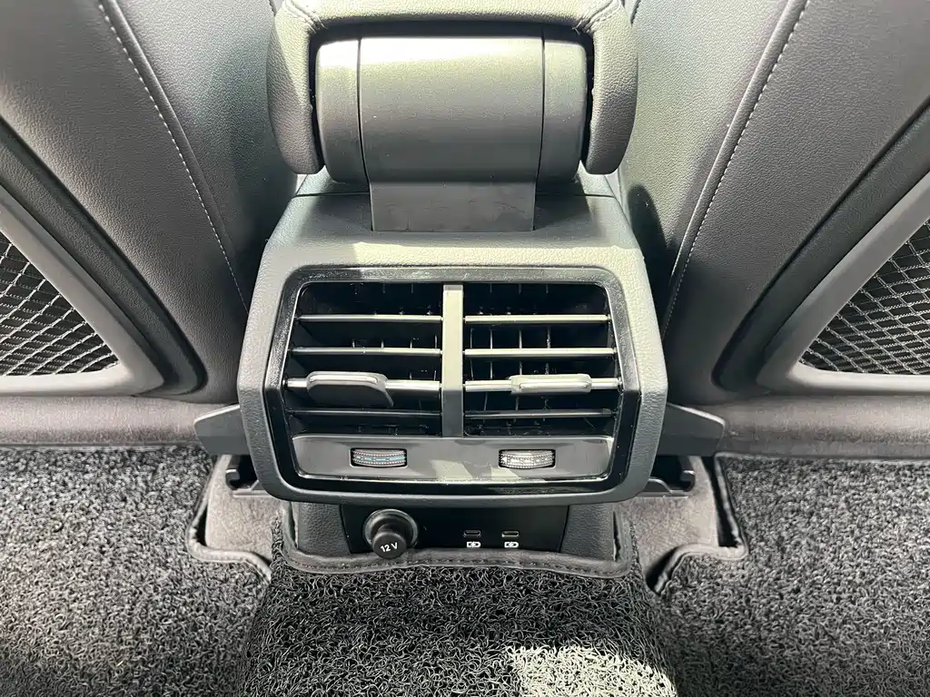 Audi Q3 Sportback 2022 — фото 12
