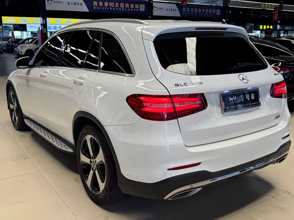 Mercedes-Benz GLC 2018 — фото 15