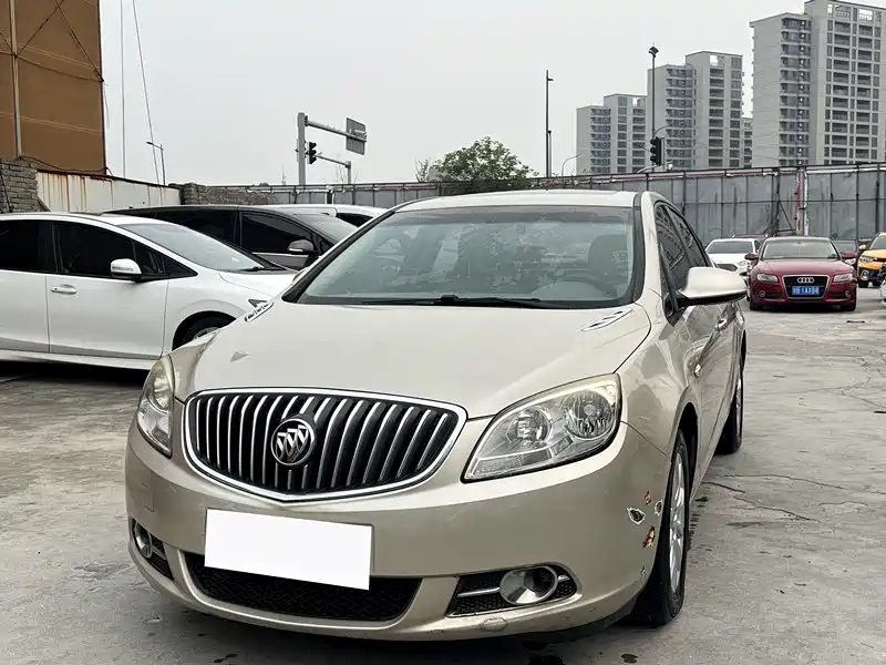 Buick Excelle 2014 — фото 1