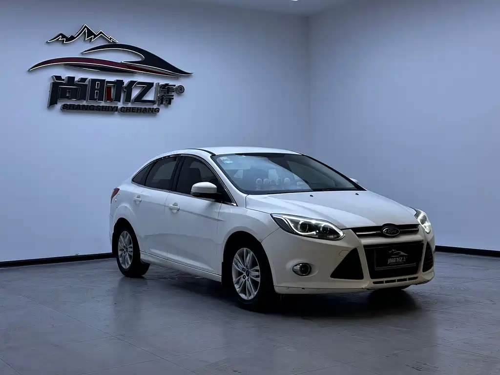 Ford Focus 2015 — фото 3